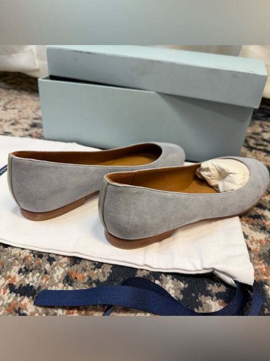 NWT Margaux Classic Round Toe Ballet Flat in Light Gray / Light Blue Suede Sz 5 - Picture 9 of 14